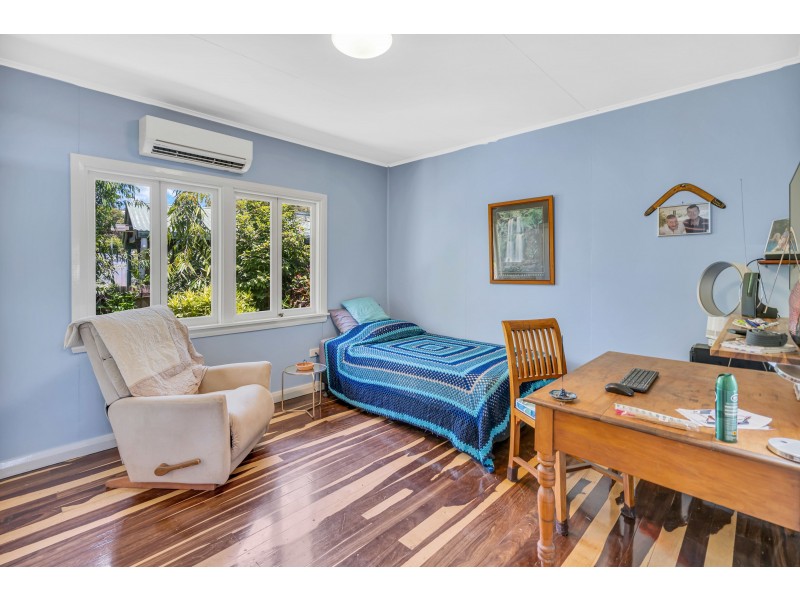 7 Crowley Close, Whitfield QLD 4870