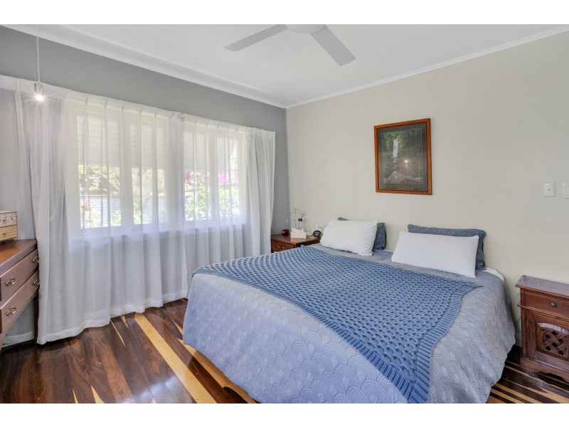 7 Crowley Close, Whitfield QLD 4870