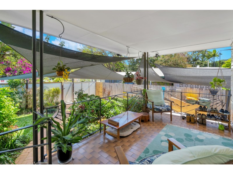 7 Crowley Close, Whitfield QLD 4870