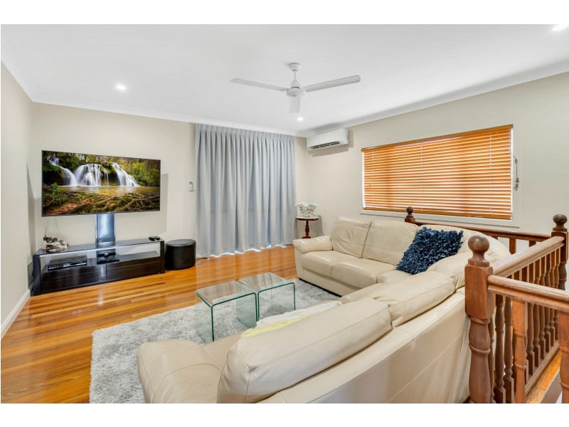 5 Hogan Street, Westcourt QLD 4870