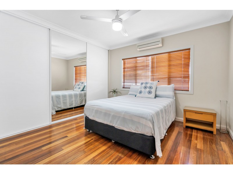 5 Hogan Street, Westcourt QLD 4870