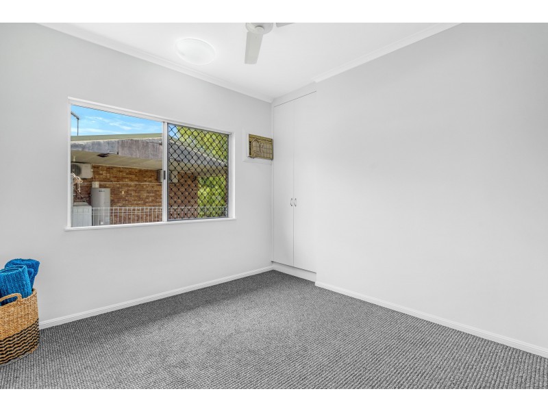 13 Turner Street, Whitfield QLD 4870