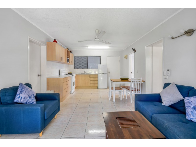 1/83-85 Moore Street, Trinity Beach QLD 4879