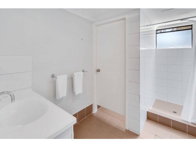 1/83-85 Moore Street, Trinity Beach QLD 4879