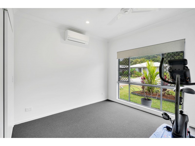 10 Lillydale Way, Trinity Beach QLD 4879