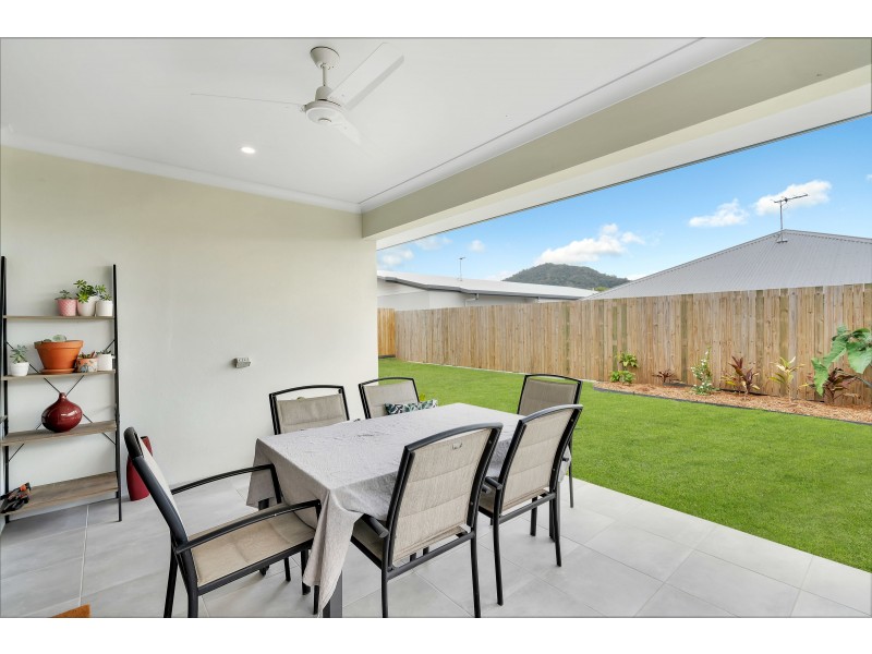 10 Lillydale Way, Trinity Beach QLD 4879