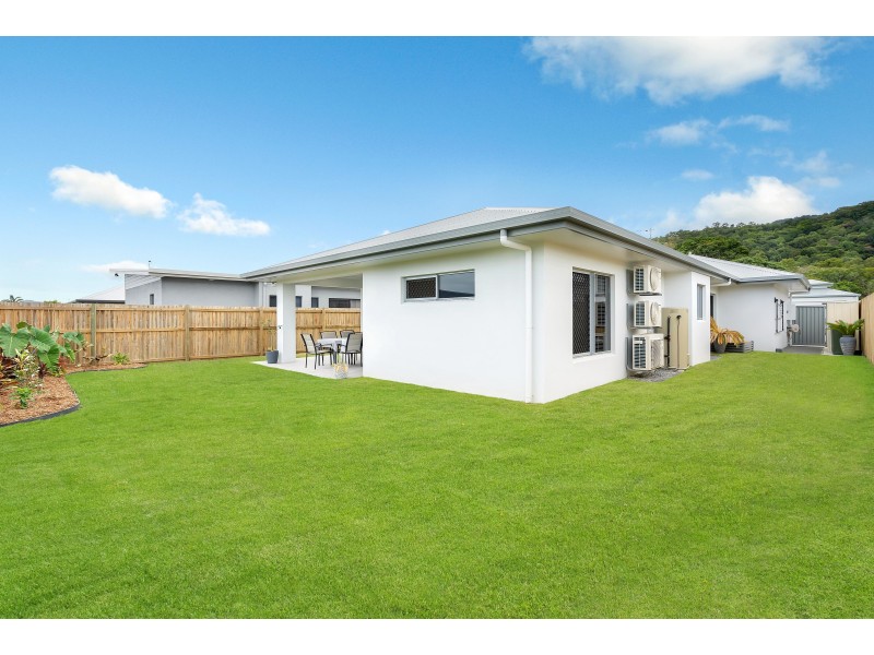 10 Lillydale Way, Trinity Beach QLD 4879