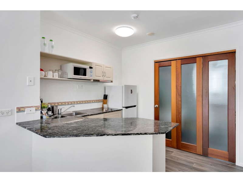 24/139 Williams Esplanade, Palm Cove QLD 4879