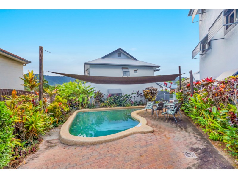 3/10 Brown Street, Woree QLD 4868