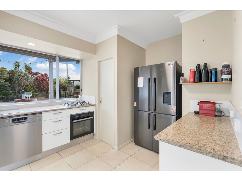 36 Cyperus Drive, Redlynch QLD 4870