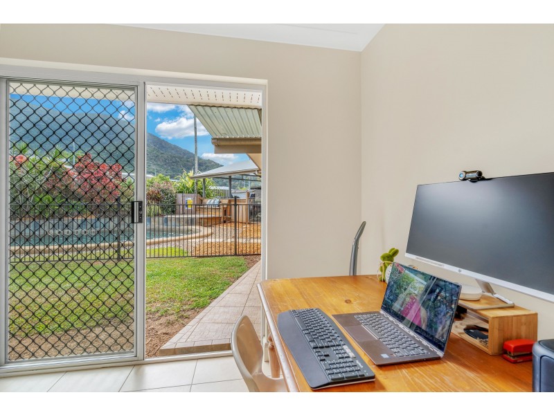 36 Cyperus Drive, Redlynch QLD 4870