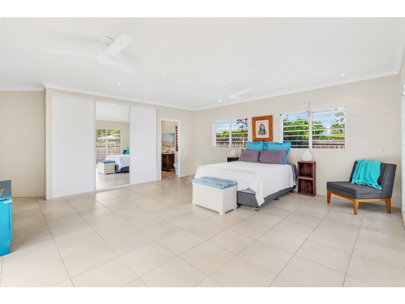 36 Cyperus Drive, Redlynch QLD 4870