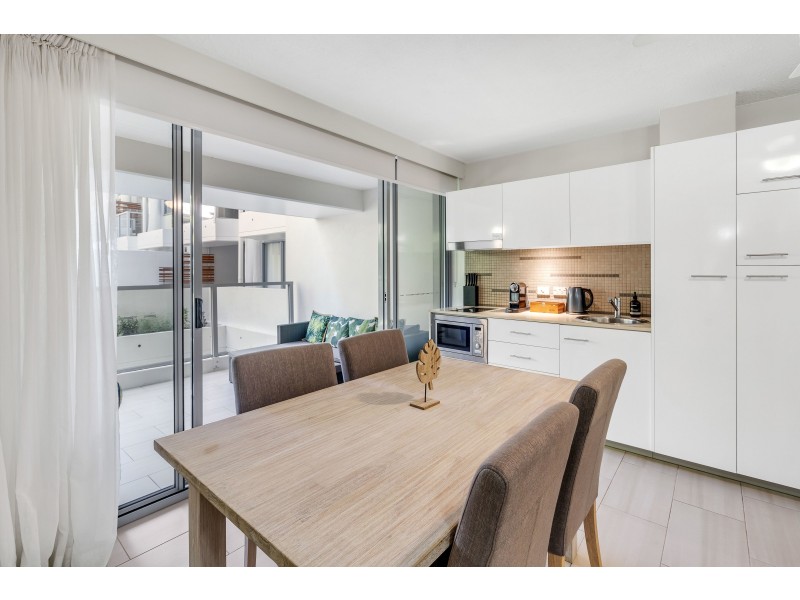 4202/2-22 Veivers Road, Palm Cove QLD 4879