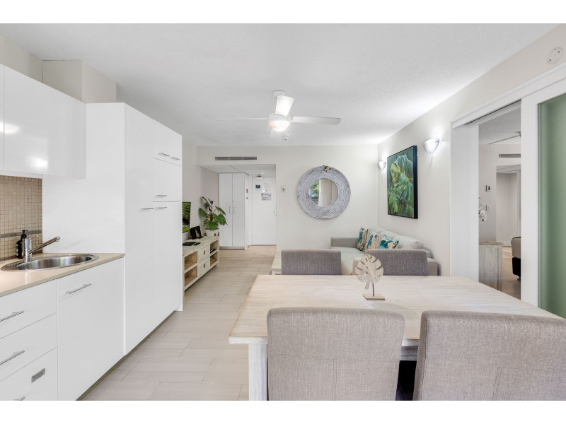 4202/2-22 Veivers Road, Palm Cove QLD 4879