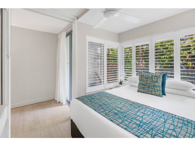 4202/2-22 Veivers Road, Palm Cove QLD 4879