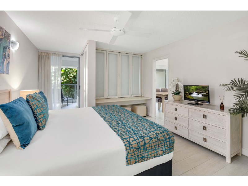 4202/2-22 Veivers Road, Palm Cove QLD 4879