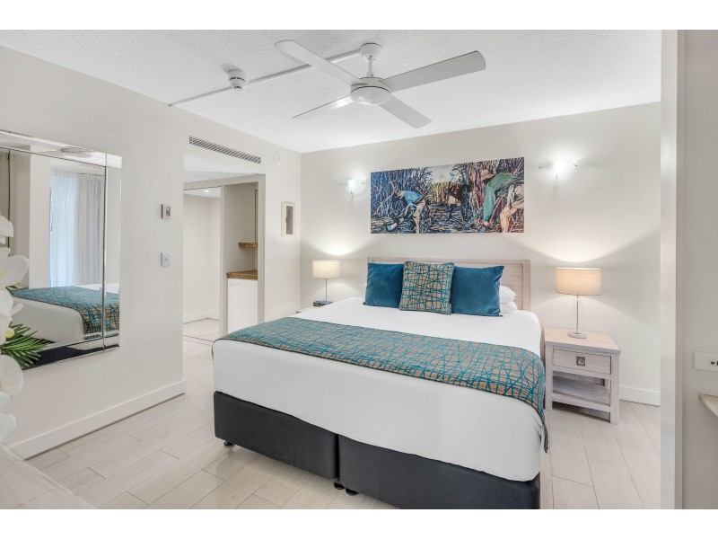 4202/2-22 Veivers Road, Palm Cove QLD 4879