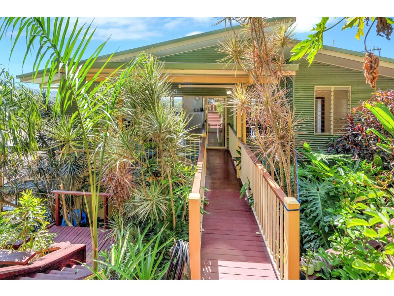9 Trundle Terrace, Whitfield QLD 4870