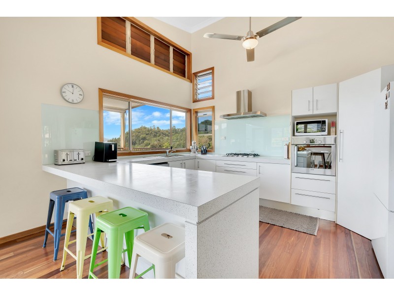 9 Trundle Terrace, Whitfield QLD 4870