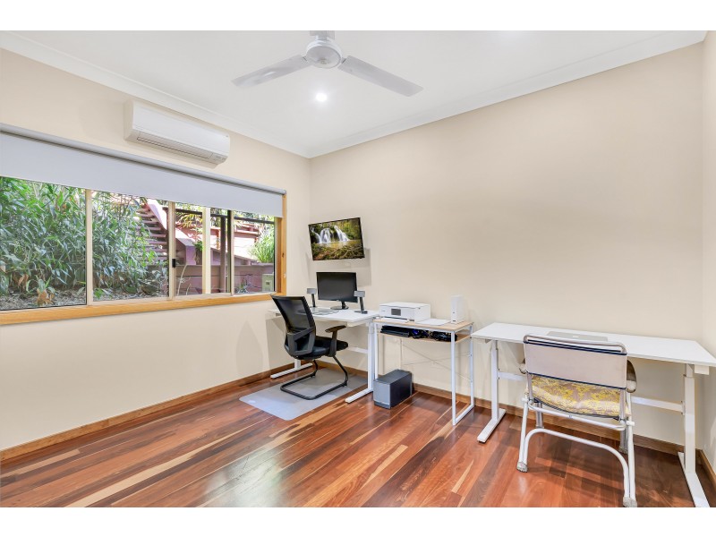 9 Trundle Terrace, Whitfield QLD 4870