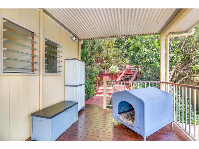 9 Trundle Terrace, Whitfield QLD 4870