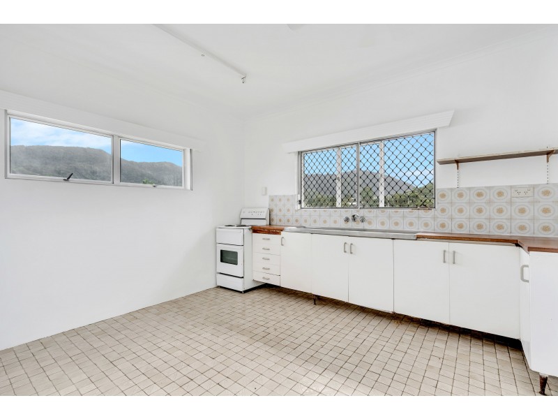 4/15 Girralong Street, Woree QLD 4868