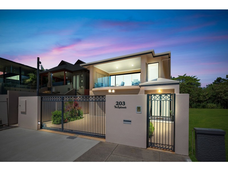 203 Esplanade, Cairns North QLD 4870