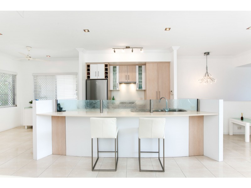 203 Esplanade, Cairns North QLD 4870