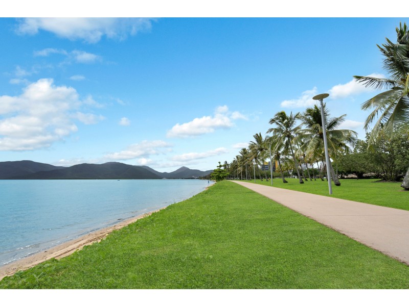 203 Esplanade, Cairns North QLD 4870