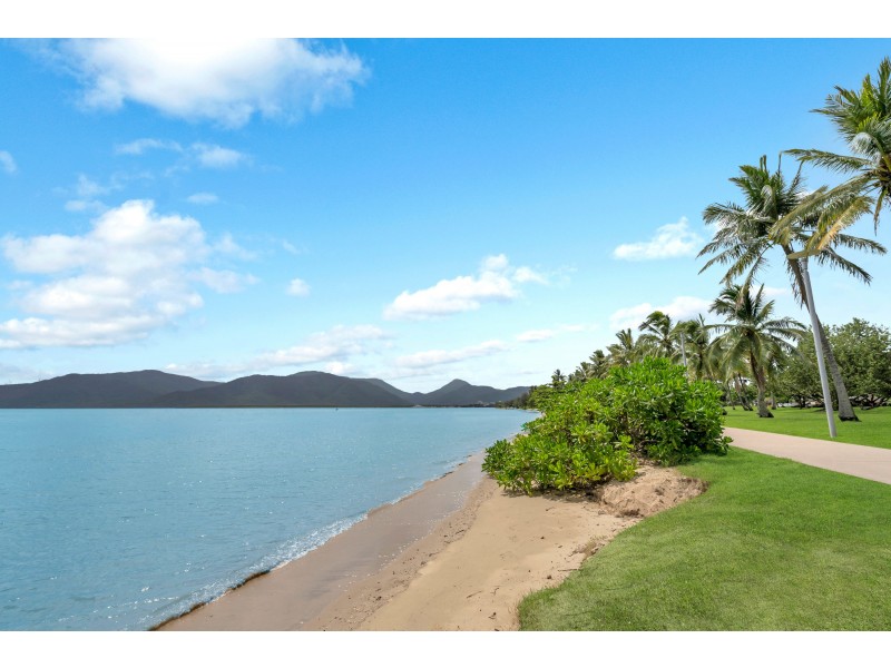 203 Esplanade, Cairns North QLD 4870