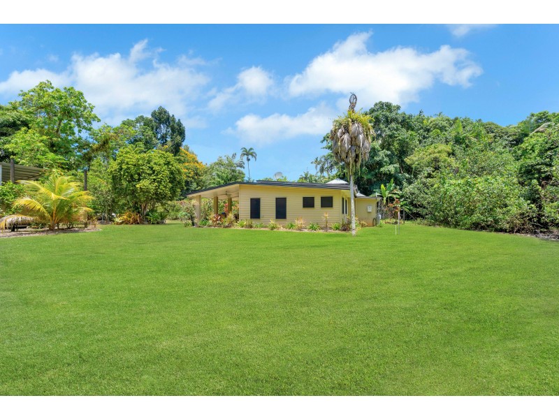 2585 Cape Tribulation Road, Thornton Beach QLD 4873
