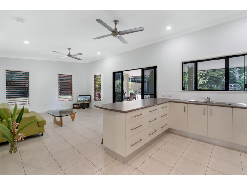 2585 Cape Tribulation Road, Thornton Beach QLD 4873