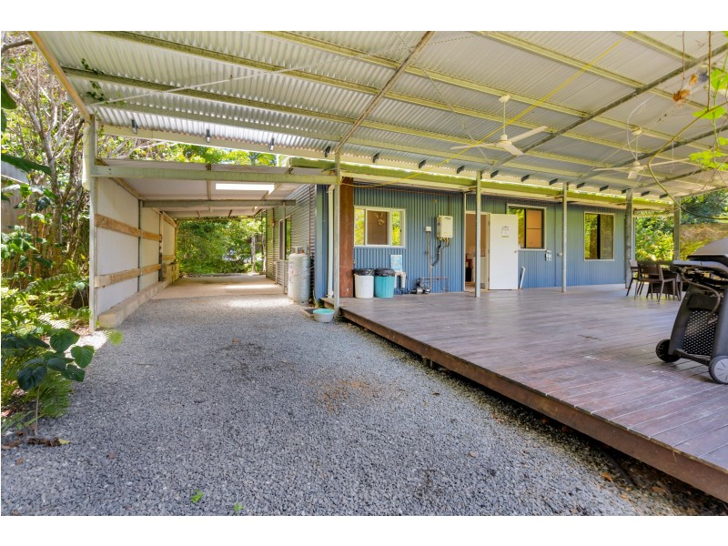 2587 Cape Tribulation Road, Thornton Beach QLD 4873