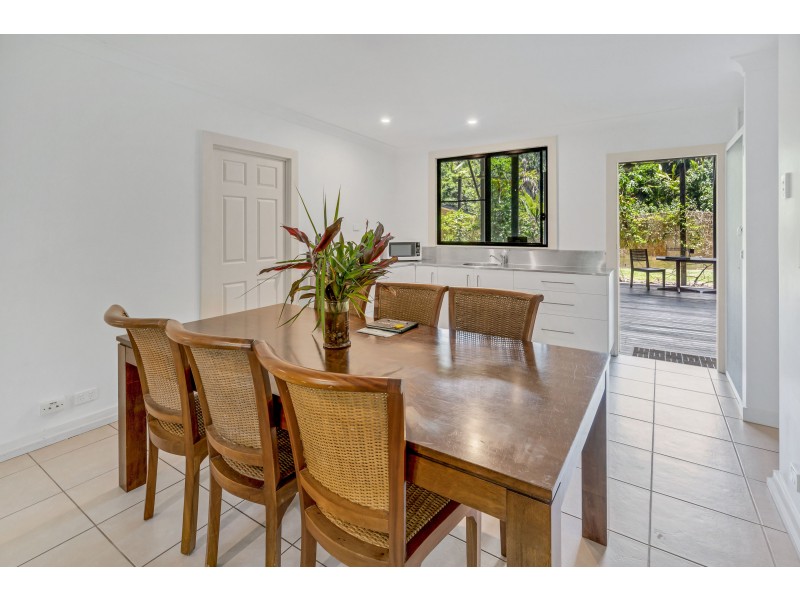 2587 Cape Tribulation Road, Thornton Beach QLD 4873