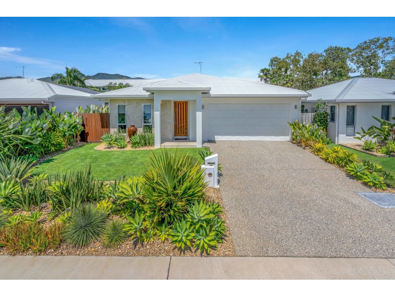 31 Conical Close, Trinity Beach QLD 4879