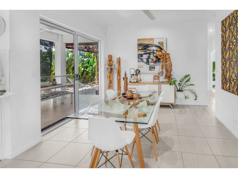 31 Conical Close, Trinity Beach QLD 4879