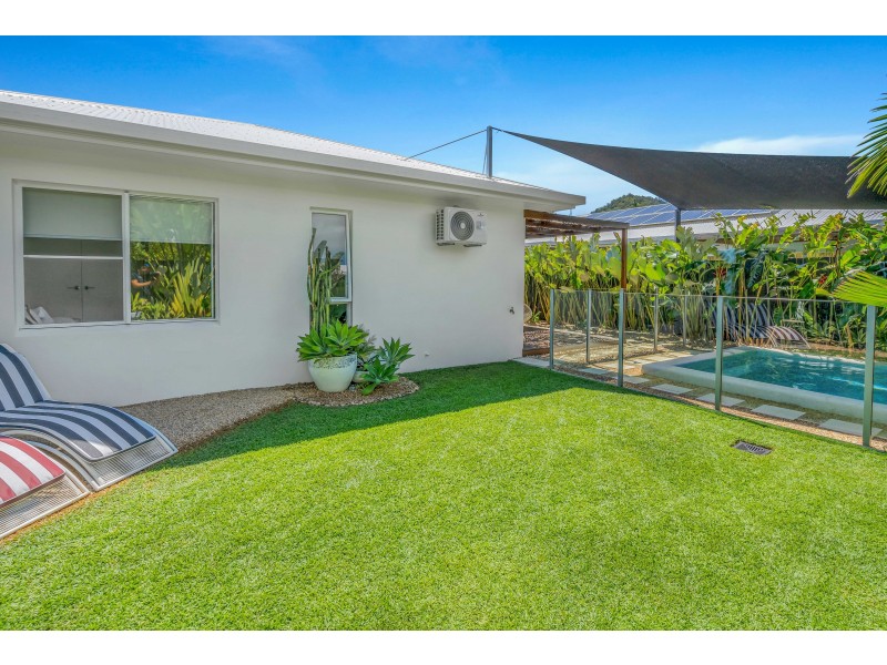 31 Conical Close, Trinity Beach QLD 4879