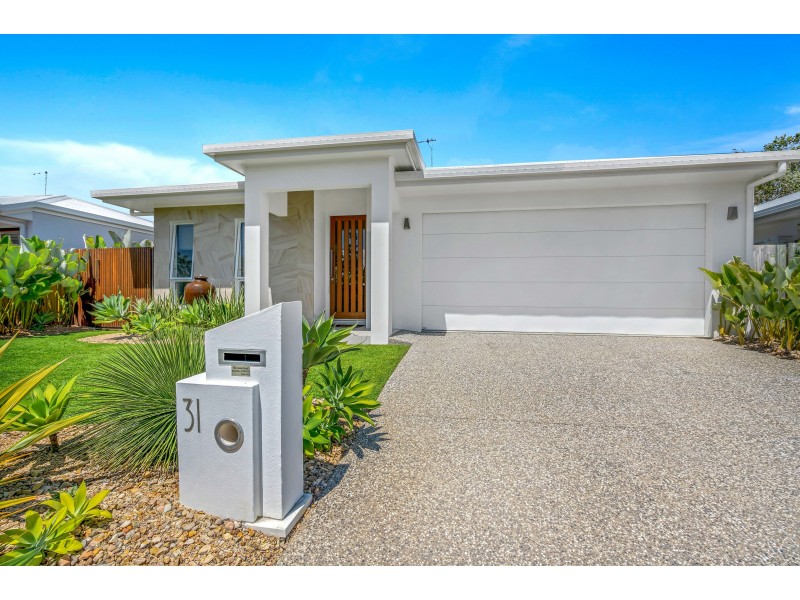 31 Conical Close, Trinity Beach QLD 4879