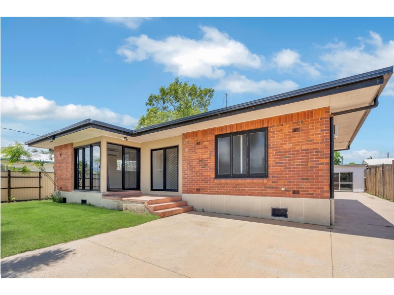 270 Aumuller Street, Westcourt QLD 4870