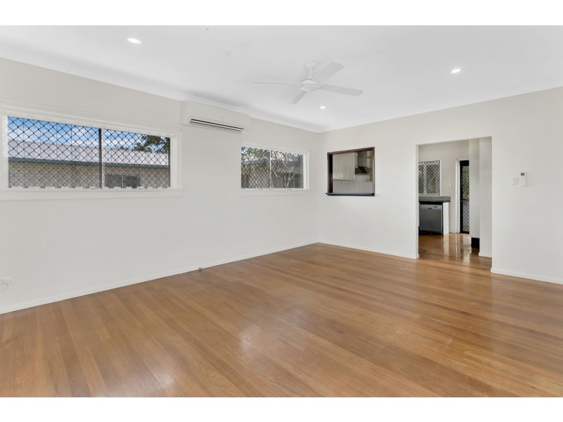 270 Aumuller Street, Westcourt QLD 4870