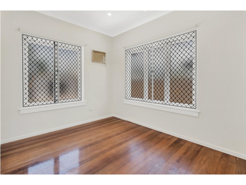 270 Aumuller Street, Westcourt QLD 4870