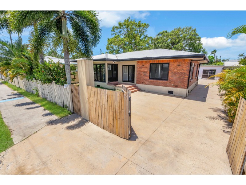 270 Aumuller Street, Westcourt QLD 4870