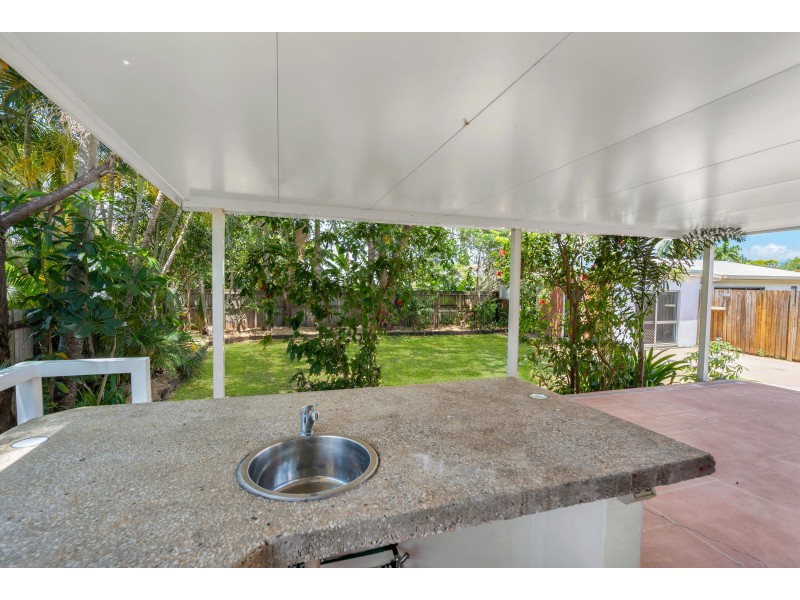 270 Aumuller Street, Westcourt QLD 4870