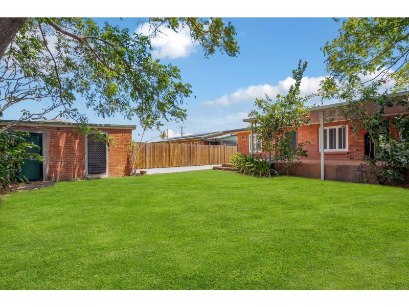 270 Aumuller Street, Westcourt QLD 4870