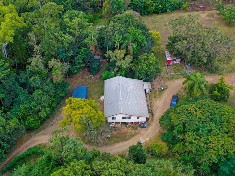 30 Peters Street, Mareeba QLD 4880