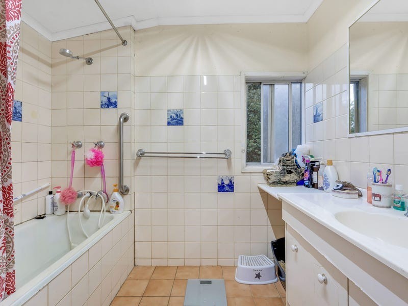 30 Peters Street, Mareeba QLD 4880