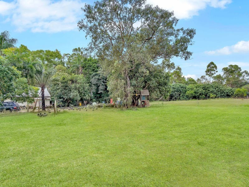 30 Peters Street, Mareeba QLD 4880