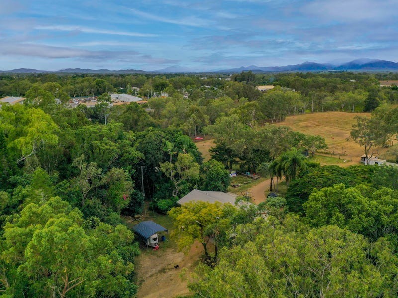 30 Peters Street, Mareeba QLD 4880