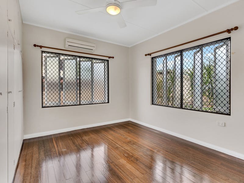 105 English Street, Manunda QLD 4870