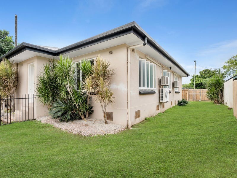 105 English Street, Manunda QLD 4870